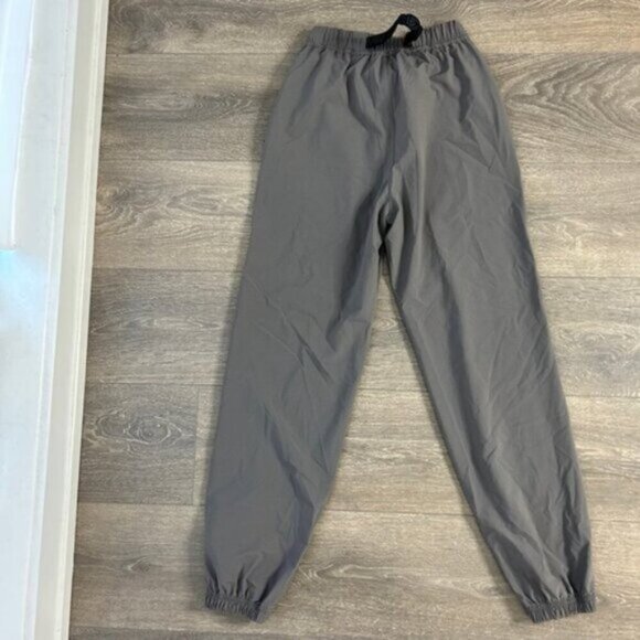 TNA Aritzia Echo Park Pant Buckled utility Cargo Army parachute Gray Size XXS - Picture 7 of 11